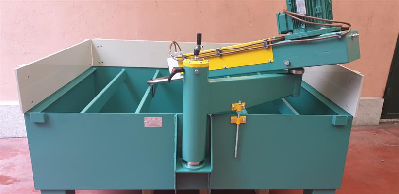 MANETTONE JULIA WITH TANK 220V KW 2.2